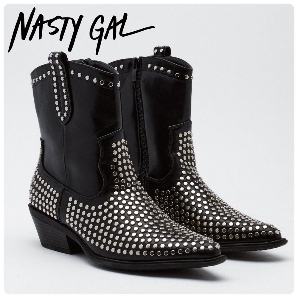 🆕Nasty Gal studded cowboy boots